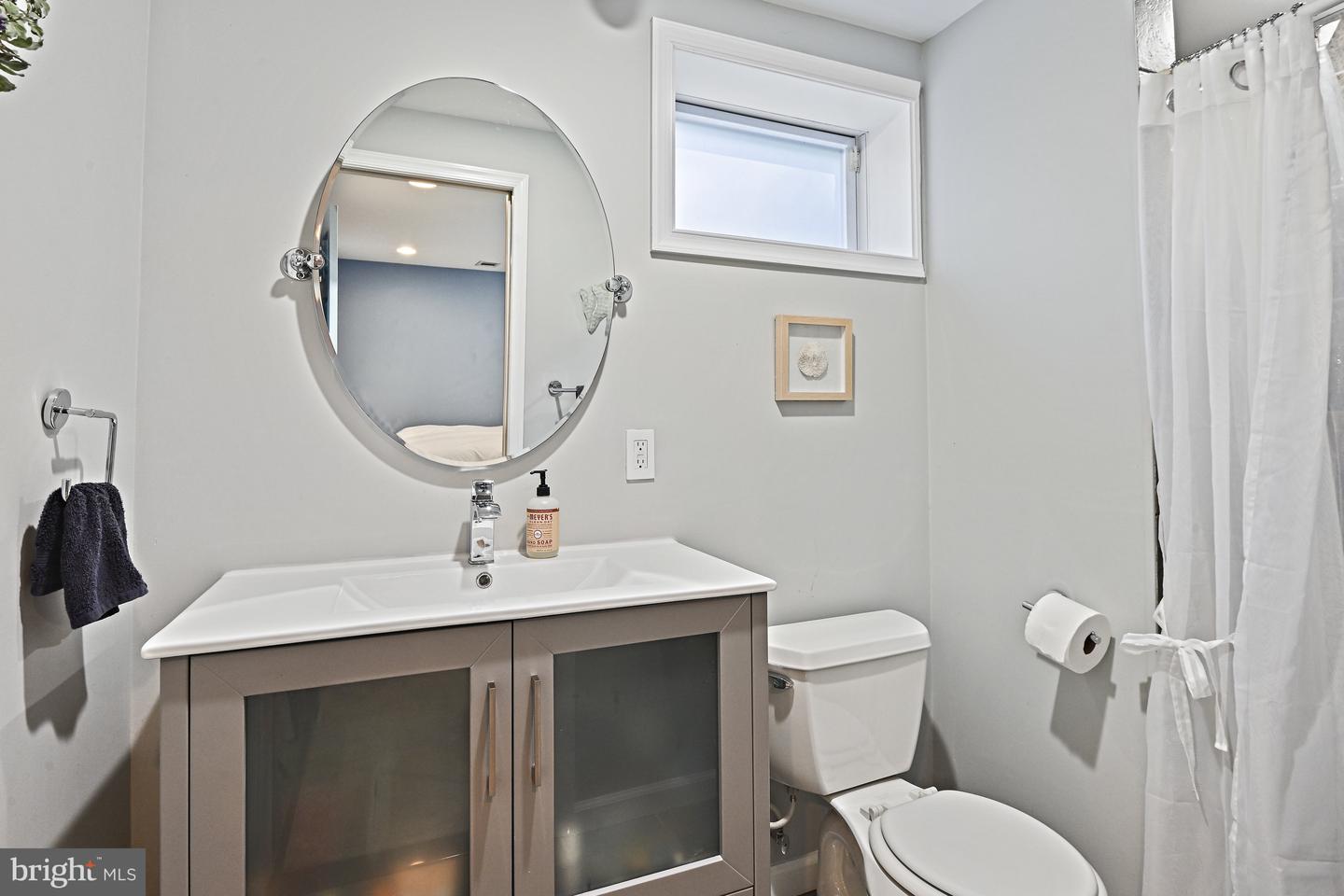 6602 JERRY PL, MCLEAN, Virginia 22101, 4 Bedrooms Bedrooms, ,3 BathroomsBathrooms,Residential,For sale,6602 JERRY PL,VAFX2276064 MLS # VAFX2276064 6602 JERRY PL, MCLEAN, Virginia 22101, 4 Bedrooms Bedrooms, ,3 BathroomsBathrooms,Residential,For sale,6602 JERRY PL,VAFX2276064 MLS # VAFX2276064