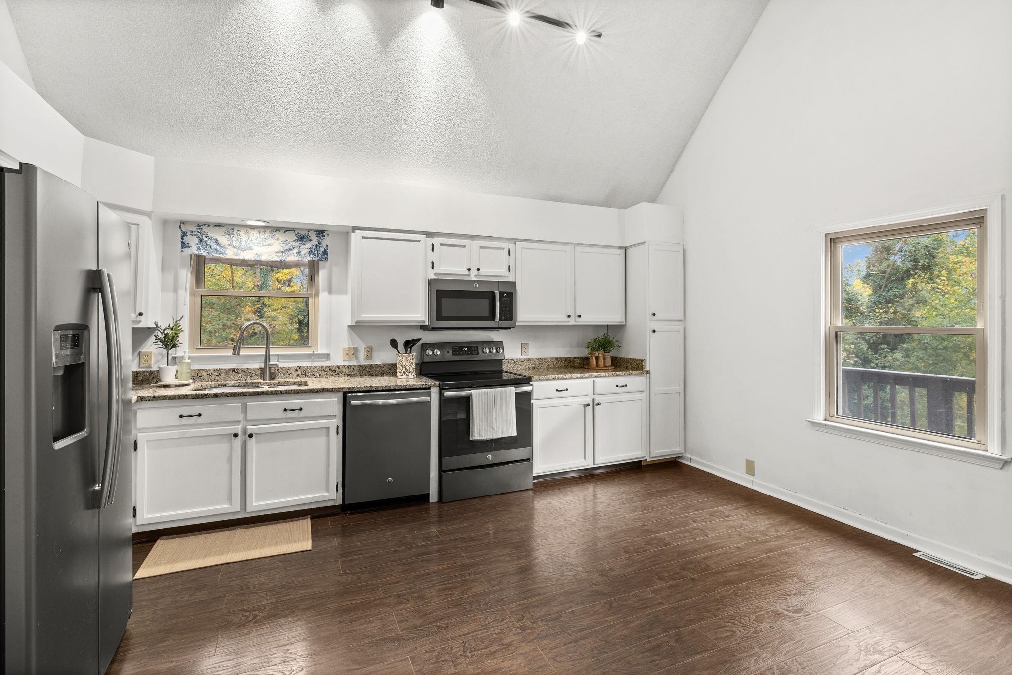 6184 RUNKLES GAP RD, ELKTON, Virginia 22827, 3 Bedrooms Bedrooms, ,2 BathroomsBathrooms,Residential,6184 RUNKLES GAP RD,670461 MLS # 670461 6184 RUNKLES GAP RD, ELKTON, Virginia 22827, 3 Bedrooms Bedrooms, ,2 BathroomsBathrooms,Residential,6184 RUNKLES GAP RD,670461 MLS # 670461