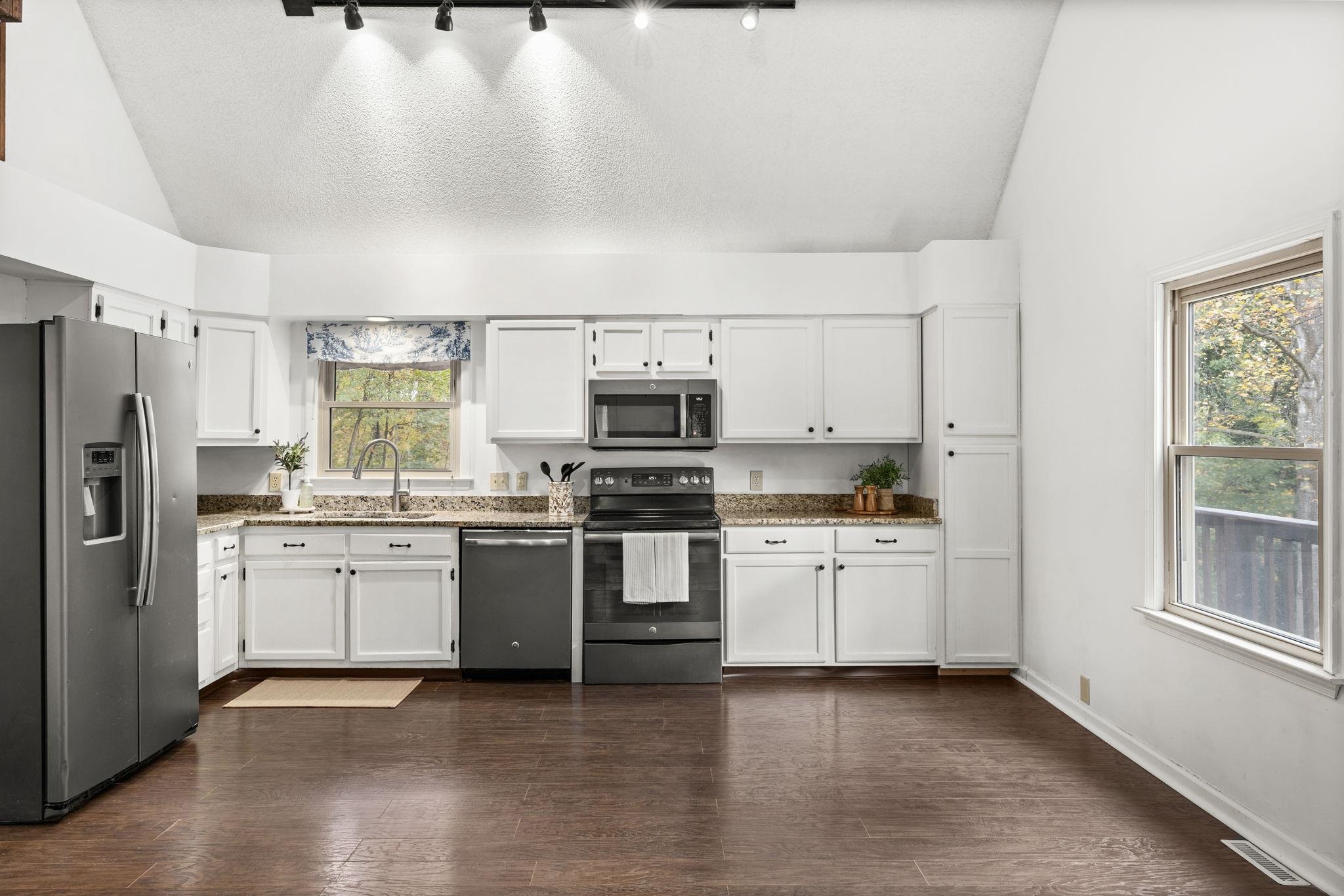6184 RUNKLES GAP RD, ELKTON, Virginia 22827, 3 Bedrooms Bedrooms, ,2 BathroomsBathrooms,Residential,6184 RUNKLES GAP RD,670461 MLS # 670461 6184 RUNKLES GAP RD, ELKTON, Virginia 22827, 3 Bedrooms Bedrooms, ,2 BathroomsBathrooms,Residential,6184 RUNKLES GAP RD,670461 MLS # 670461