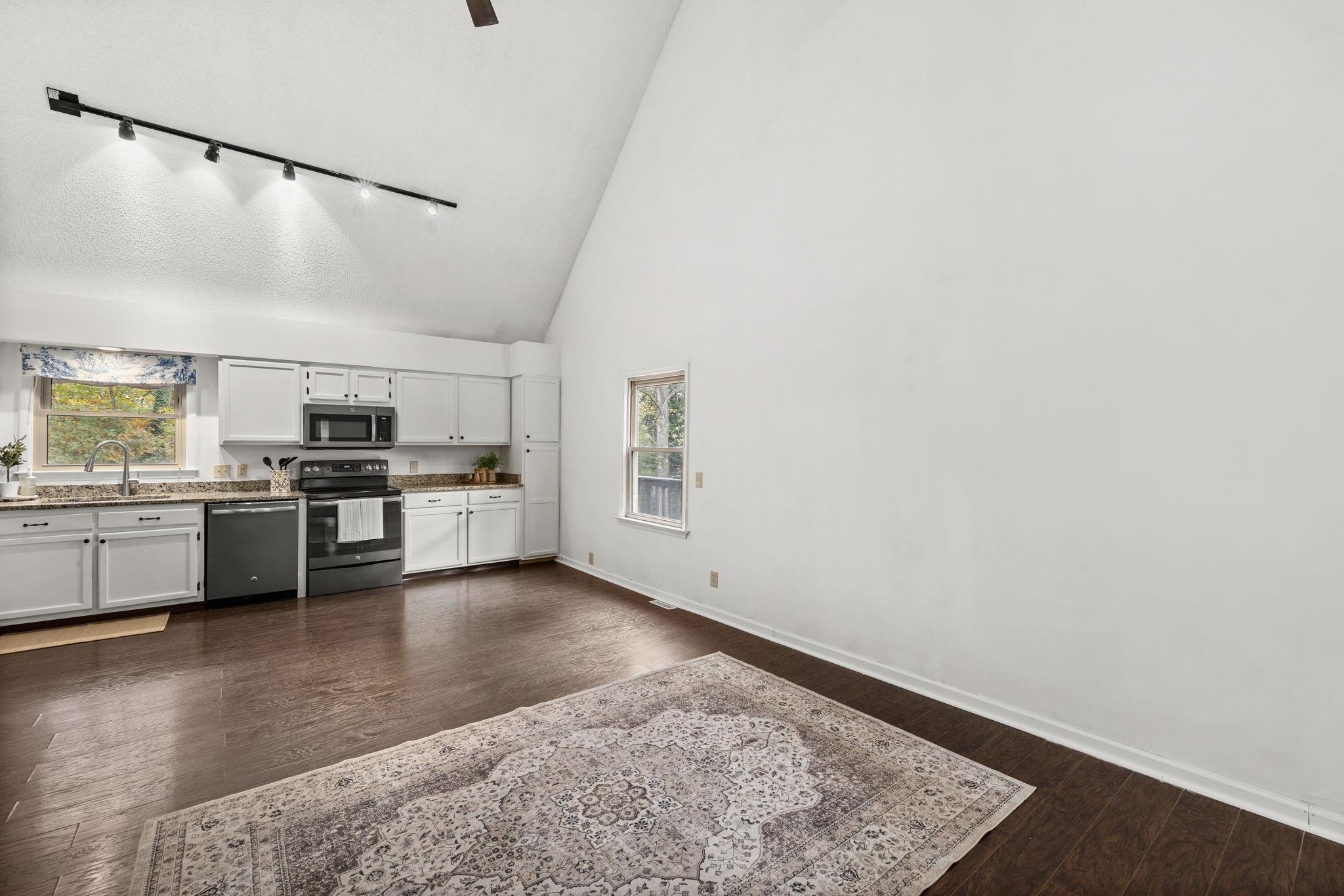6184 RUNKLES GAP RD, ELKTON, Virginia 22827, 3 Bedrooms Bedrooms, ,2 BathroomsBathrooms,Residential,6184 RUNKLES GAP RD,670461 MLS # 670461 6184 RUNKLES GAP RD, ELKTON, Virginia 22827, 3 Bedrooms Bedrooms, ,2 BathroomsBathrooms,Residential,6184 RUNKLES GAP RD,670461 MLS # 670461