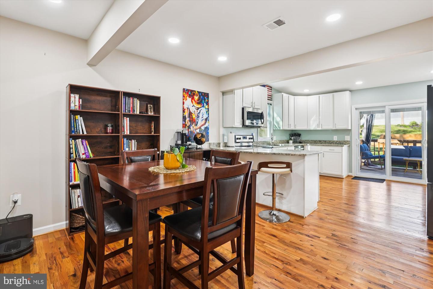 2512 JAMAICA DR, ALEXANDRIA, Virginia 22303, 4 Bedrooms Bedrooms, 7 Rooms Rooms,3 BathroomsBathrooms,Residential,For sale,2512 JAMAICA DR,VAFX2276092 MLS # VAFX2276092