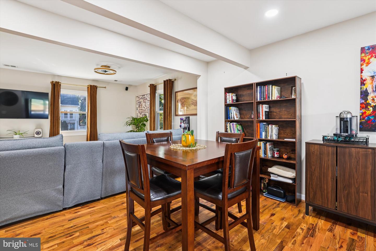2512 JAMAICA DR, ALEXANDRIA, Virginia 22303, 4 Bedrooms Bedrooms, 7 Rooms Rooms,3 BathroomsBathrooms,Residential,For sale,2512 JAMAICA DR,VAFX2276092 MLS # VAFX2276092