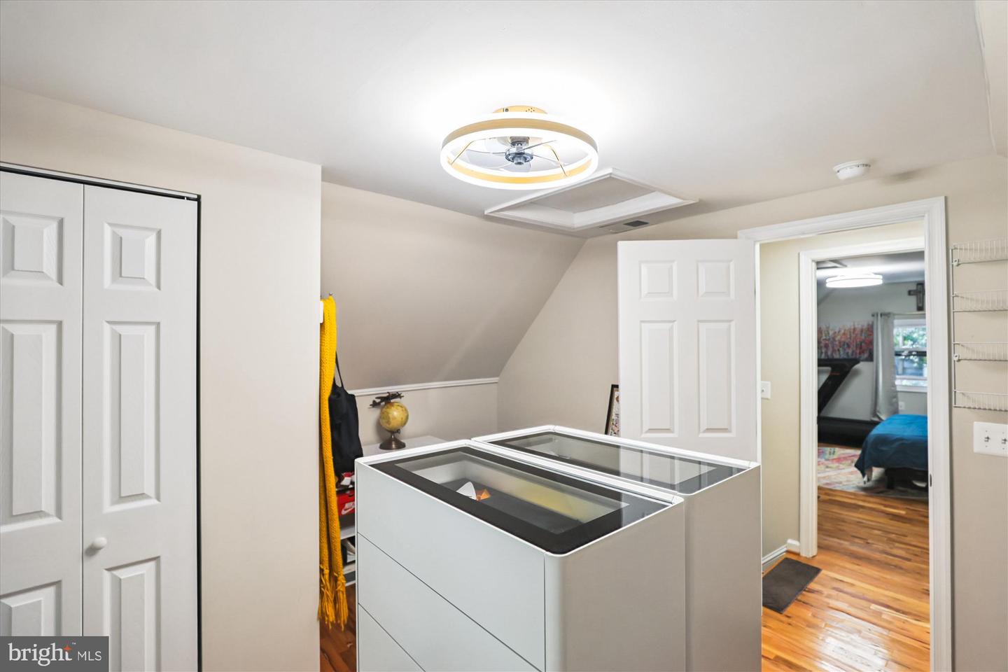 2512 JAMAICA DR, ALEXANDRIA, Virginia 22303, 4 Bedrooms Bedrooms, 7 Rooms Rooms,3 BathroomsBathrooms,Residential,For sale,2512 JAMAICA DR,VAFX2276092 MLS # VAFX2276092