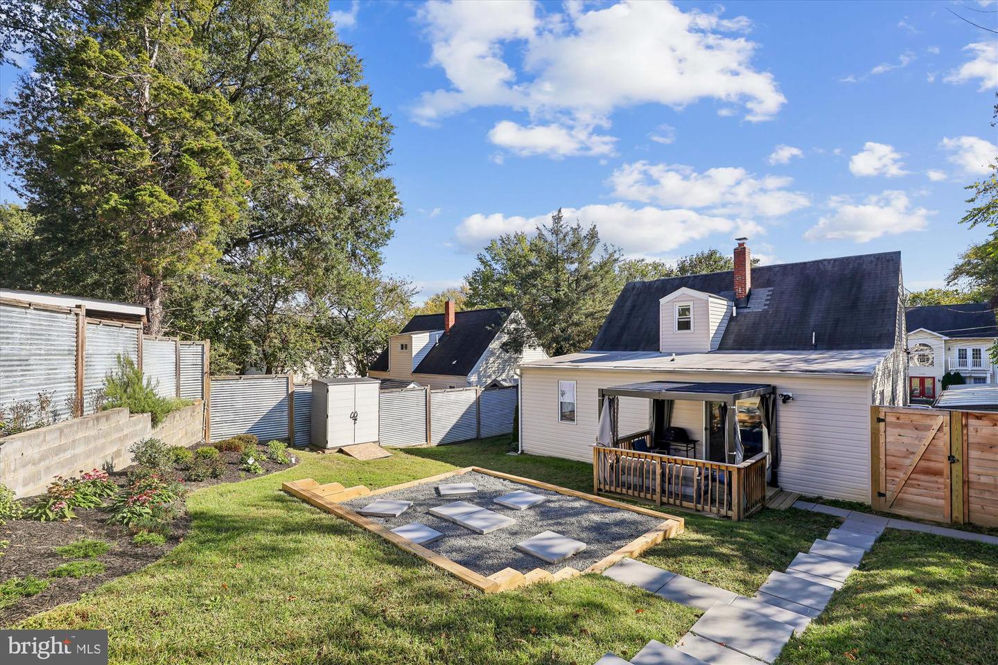 2512 JAMAICA DR, ALEXANDRIA, Virginia 22303, 4 Bedrooms Bedrooms, 7 Rooms Rooms,3 BathroomsBathrooms,Residential,For sale,2512 JAMAICA DR,VAFX2276092 MLS # VAFX2276092