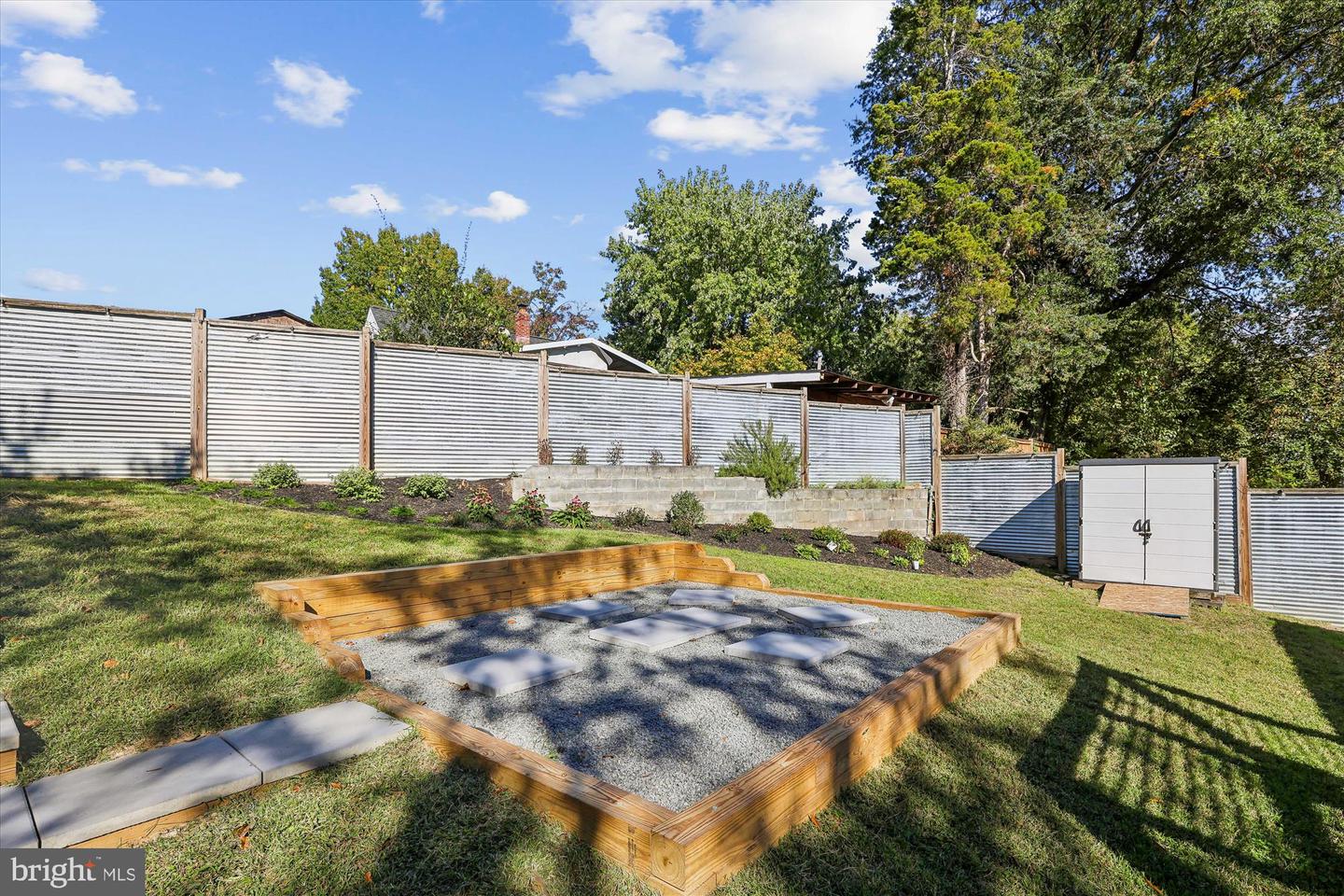 2512 JAMAICA DR, ALEXANDRIA, Virginia 22303, 4 Bedrooms Bedrooms, 7 Rooms Rooms,3 BathroomsBathrooms,Residential,For sale,2512 JAMAICA DR,VAFX2276092 MLS # VAFX2276092