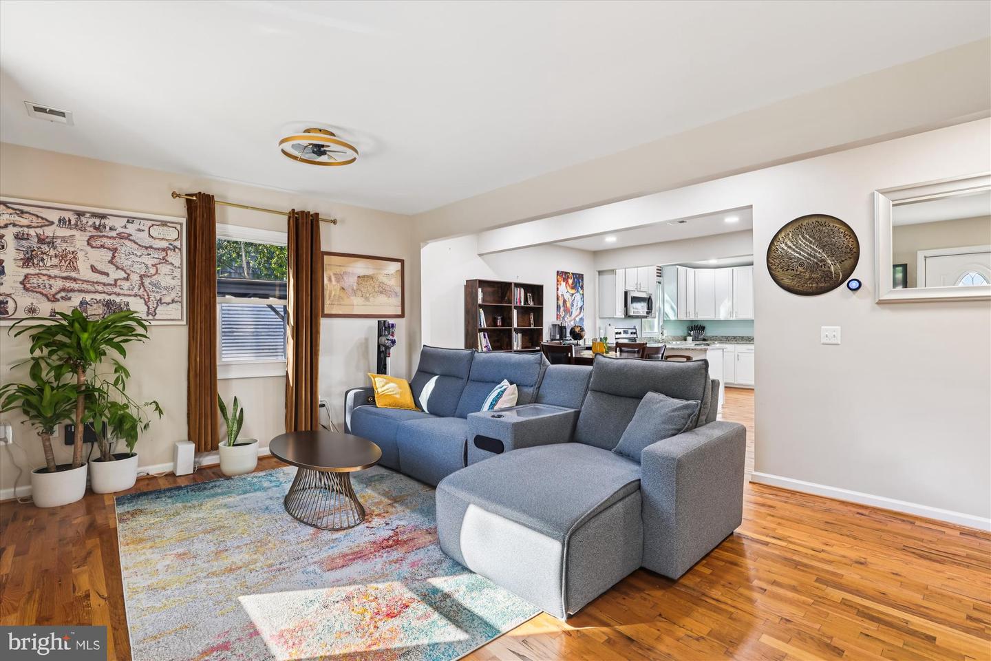 2512 JAMAICA DR, ALEXANDRIA, Virginia 22303, 4 Bedrooms Bedrooms, 7 Rooms Rooms,3 BathroomsBathrooms,Residential,For sale,2512 JAMAICA DR,VAFX2276092 MLS # VAFX2276092