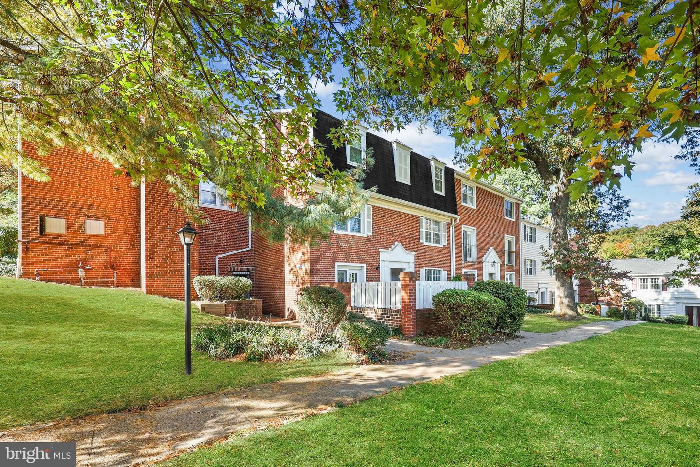 4619-C 28TH RD S #C, ARLINGTON, Virginia 22206, 2 Bedrooms Bedrooms, ,1 BathroomBathrooms,Residential,For sale,4619-C 28TH RD S #C,VAAR2065292 MLS # VAAR2065292 4619-C 28TH RD S #C, ARLINGTON, Virginia 22206, 2 Bedrooms Bedrooms, ,1 BathroomBathrooms,Residential,For sale,4619-C 28TH RD S #C,VAAR2065292 MLS # VAAR2065292
