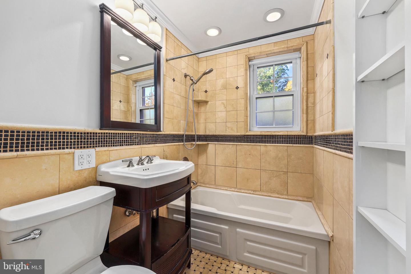 4619-C 28TH RD S #C, ARLINGTON, Virginia 22206, 2 Bedrooms Bedrooms, ,1 BathroomBathrooms,Residential,For sale,4619-C 28TH RD S #C,VAAR2065292 MLS # VAAR2065292 4619-C 28TH RD S #C, ARLINGTON, Virginia 22206, 2 Bedrooms Bedrooms, ,1 BathroomBathrooms,Residential,For sale,4619-C 28TH RD S #C,VAAR2065292 MLS # VAAR2065292