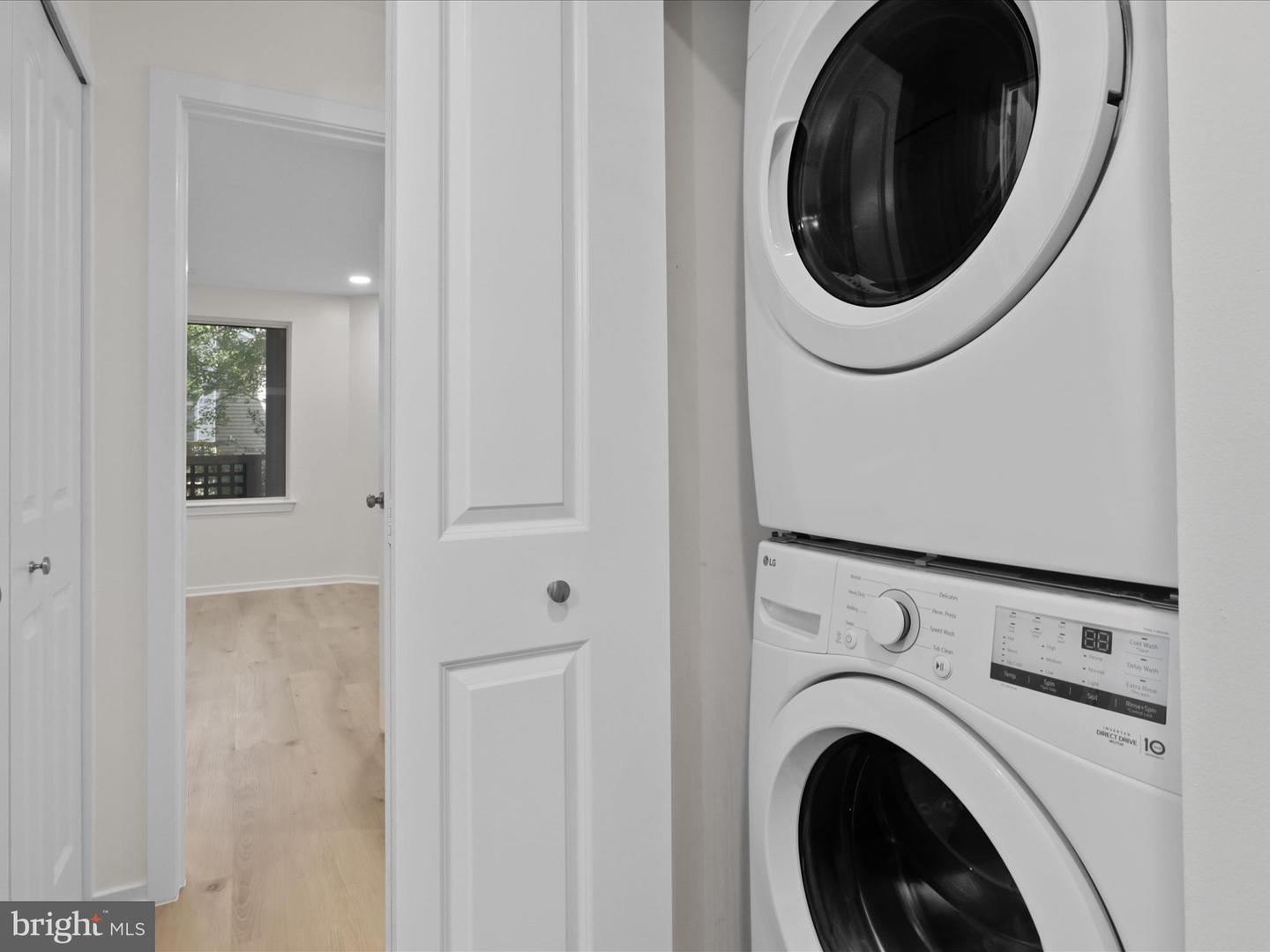 11709 SUMMERCHASE CIR #D, RESTON, Virginia 20194, 2 Bedrooms Bedrooms, 4 Rooms Rooms,2 BathroomsBathrooms,Residential,For sale,11709 SUMMERCHASE CIR #D,VAFX2276010 MLS # VAFX2276010 11709 SUMMERCHASE CIR #D, RESTON, Virginia 20194, 2 Bedrooms Bedrooms, 4 Rooms Rooms,2 BathroomsBathrooms,Residential,For sale,11709 SUMMERCHASE CIR #D,VAFX2276010 MLS # VAFX2276010