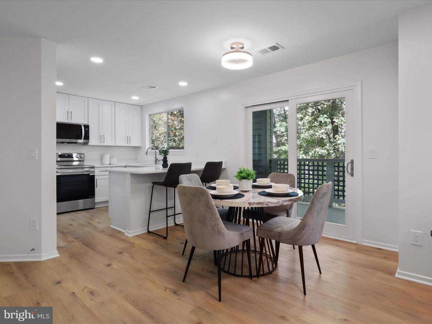 11709 SUMMERCHASE CIR #D, RESTON, Virginia 20194, 2 Bedrooms Bedrooms, 4 Rooms Rooms,2 BathroomsBathrooms,Residential,For sale,11709 SUMMERCHASE CIR #D,VAFX2276010 MLS # VAFX2276010 11709 SUMMERCHASE CIR #D, RESTON, Virginia 20194, 2 Bedrooms Bedrooms, 4 Rooms Rooms,2 BathroomsBathrooms,Residential,For sale,11709 SUMMERCHASE CIR #D,VAFX2276010 MLS # VAFX2276010