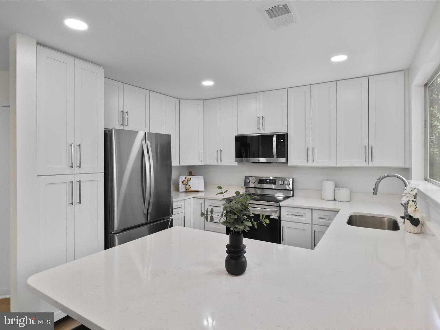 11709 SUMMERCHASE CIR #D, RESTON, Virginia 20194, 2 Bedrooms Bedrooms, 4 Rooms Rooms,2 BathroomsBathrooms,Residential,For sale,11709 SUMMERCHASE CIR #D,VAFX2276010 MLS # VAFX2276010 11709 SUMMERCHASE CIR #D, RESTON, Virginia 20194, 2 Bedrooms Bedrooms, 4 Rooms Rooms,2 BathroomsBathrooms,Residential,For sale,11709 SUMMERCHASE CIR #D,VAFX2276010 MLS # VAFX2276010