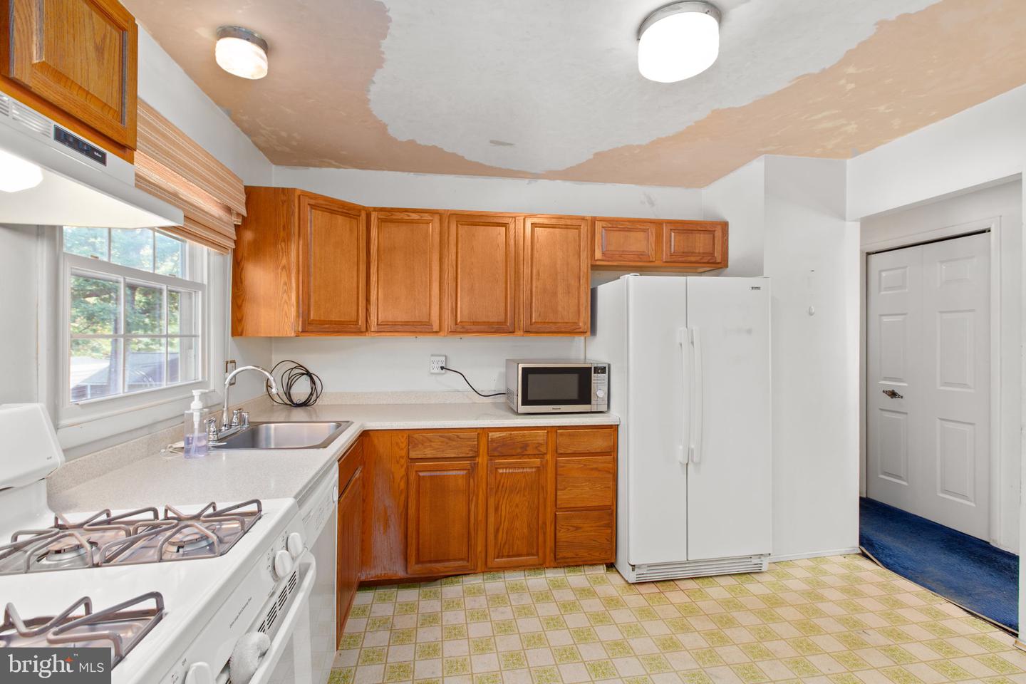 3517 WAVERLY DR, FREDERICKSBURG, Virginia 22407, 3 Bedrooms Bedrooms, ,2 BathroomsBathrooms,Residential,For sale,3517 WAVERLY DR,VASP2037204 MLS # VASP2037204 3517 WAVERLY DR, FREDERICKSBURG, Virginia 22407, 3 Bedrooms Bedrooms, ,2 BathroomsBathrooms,Residential,For sale,3517 WAVERLY DR,VASP2037204 MLS # VASP2037204