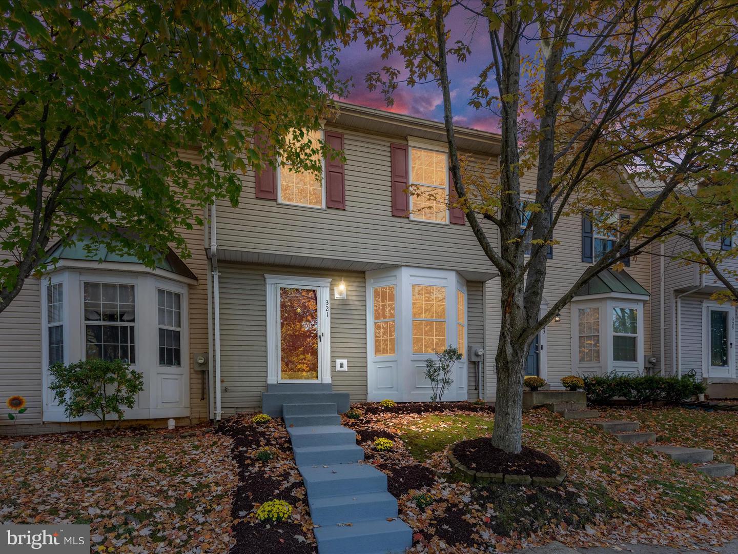 321 SHERANDO CIR, STEPHENS CITY, Virginia 22655, 3 Bedrooms Bedrooms, ,2 BathroomsBathrooms,Residential,For sale,321 SHERANDO CIR,VAFV2037652 MLS # VAFV2037652 321 SHERANDO CIR, STEPHENS CITY, Virginia 22655, 3 Bedrooms Bedrooms, ,2 BathroomsBathrooms,Residential,For sale,321 SHERANDO CIR,VAFV2037652 MLS # VAFV2037652