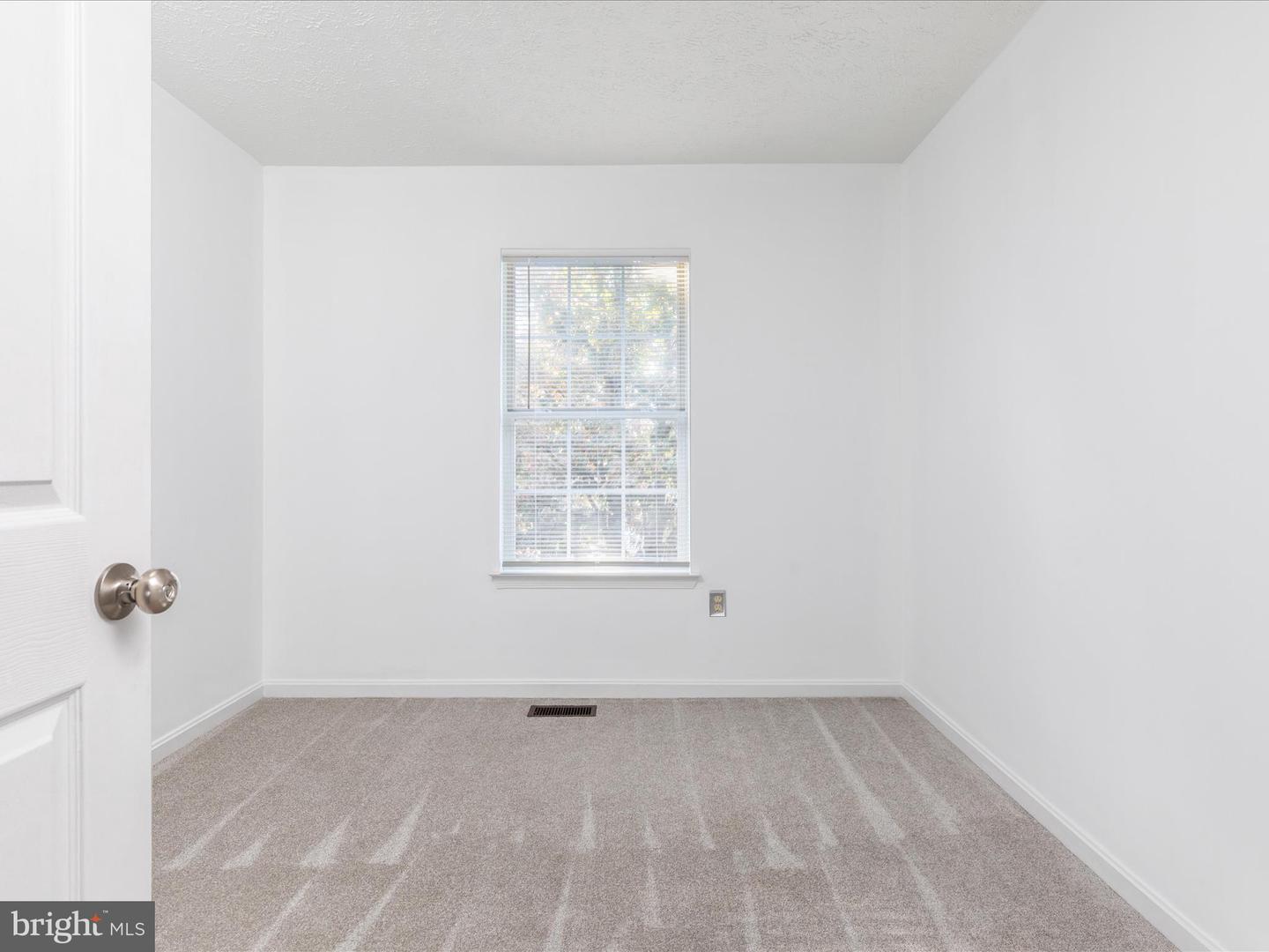 321 SHERANDO CIR, STEPHENS CITY, Virginia 22655, 3 Bedrooms Bedrooms, ,2 BathroomsBathrooms,Residential,For sale,321 SHERANDO CIR,VAFV2037652 MLS # VAFV2037652 321 SHERANDO CIR, STEPHENS CITY, Virginia 22655, 3 Bedrooms Bedrooms, ,2 BathroomsBathrooms,Residential,For sale,321 SHERANDO CIR,VAFV2037652 MLS # VAFV2037652