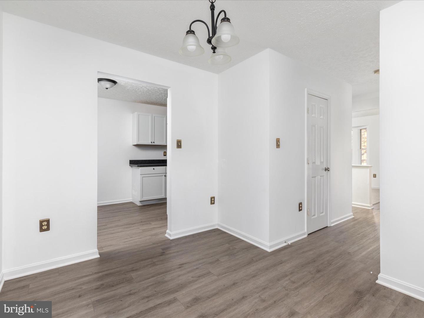 321 SHERANDO CIR, STEPHENS CITY, Virginia 22655, 3 Bedrooms Bedrooms, ,2 BathroomsBathrooms,Residential,For sale,321 SHERANDO CIR,VAFV2037652 MLS # VAFV2037652 321 SHERANDO CIR, STEPHENS CITY, Virginia 22655, 3 Bedrooms Bedrooms, ,2 BathroomsBathrooms,Residential,For sale,321 SHERANDO CIR,VAFV2037652 MLS # VAFV2037652