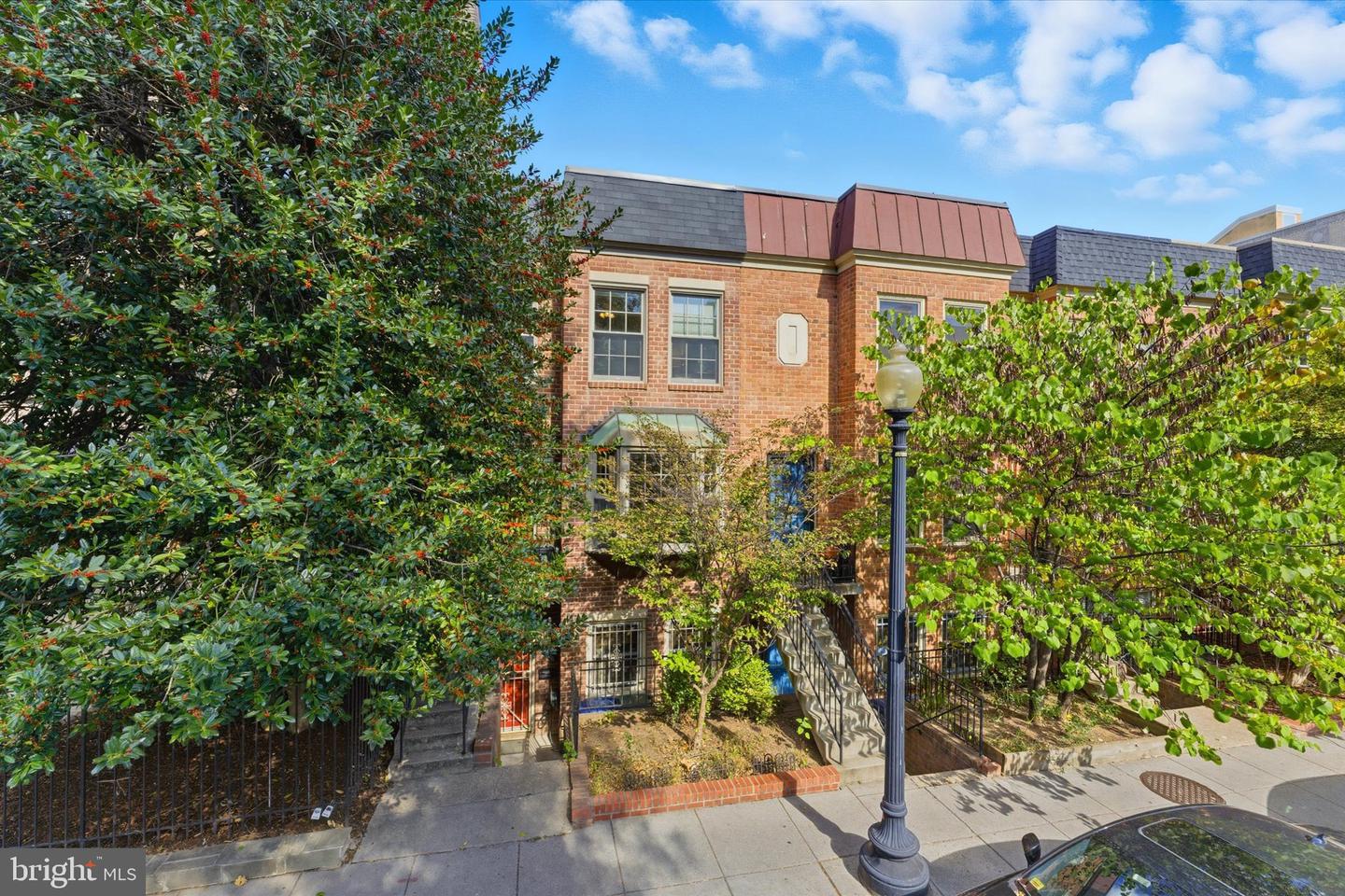 1645 PARK RD NW, WASHINGTON, District Of Columbia 20010, 3 Bedrooms Bedrooms, ,2 BathroomsBathrooms,Residential,For sale,1645 PARK RD NW,DCDC2228708 MLS # DCDC2228708
