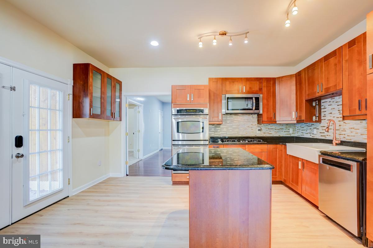 8513 THOMAS DR, MANASSAS, Virginia 20110, 3 Bedrooms Bedrooms, ,2 BathroomsBathrooms,Residential,For sale,8513 THOMAS DR,VAPW2106684 MLS # VAPW2106684