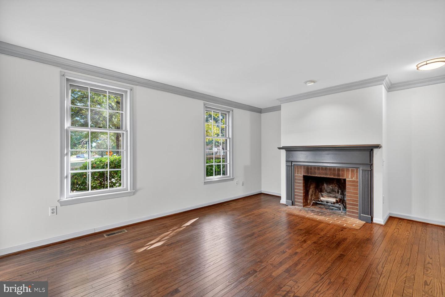 700 W ABINGDON CT, ALEXANDRIA, Virginia 22314, 2 Bedrooms Bedrooms, ,2 BathroomsBathrooms,Residential,For sale,700 W ABINGDON CT,VAAX2051178 MLS # VAAX2051178 700 W ABINGDON CT, ALEXANDRIA, Virginia 22314, 2 Bedrooms Bedrooms, ,2 BathroomsBathrooms,Residential,For sale,700 W ABINGDON CT,VAAX2051178 MLS # VAAX2051178