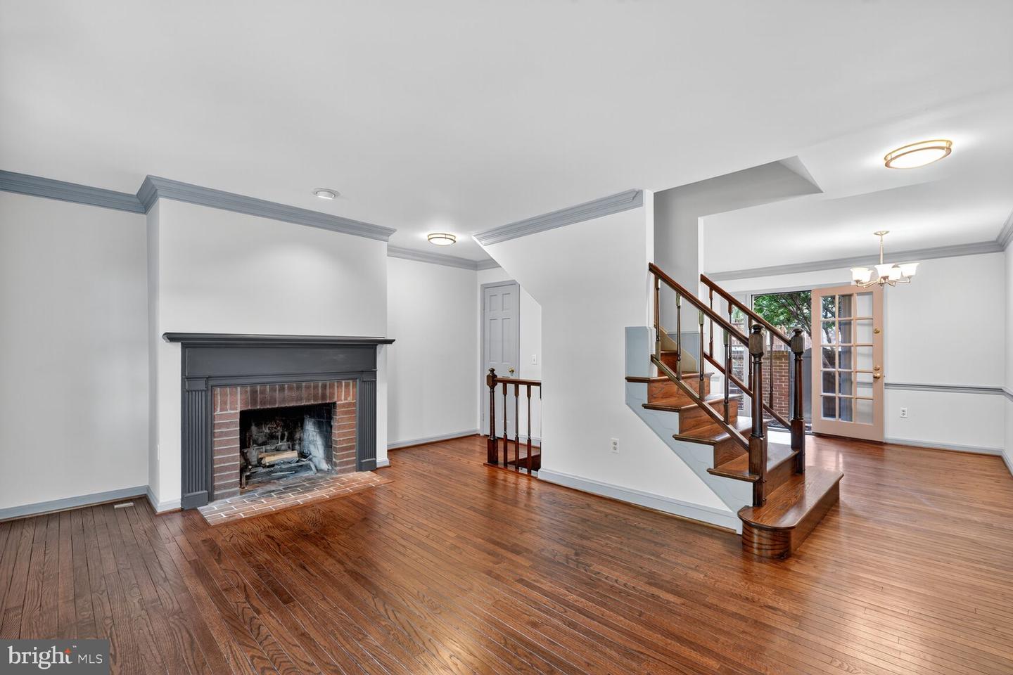 700 W ABINGDON CT, ALEXANDRIA, Virginia 22314, 2 Bedrooms Bedrooms, ,2 BathroomsBathrooms,Residential,For sale,700 W ABINGDON CT,VAAX2051178 MLS # VAAX2051178 700 W ABINGDON CT, ALEXANDRIA, Virginia 22314, 2 Bedrooms Bedrooms, ,2 BathroomsBathrooms,Residential,For sale,700 W ABINGDON CT,VAAX2051178 MLS # VAAX2051178