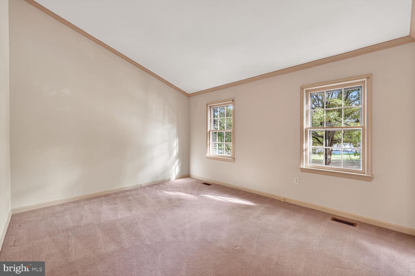 700 W ABINGDON CT, ALEXANDRIA, Virginia 22314, 2 Bedrooms Bedrooms, ,2 BathroomsBathrooms,Residential,For sale,700 W ABINGDON CT,VAAX2051178 MLS # VAAX2051178 700 W ABINGDON CT, ALEXANDRIA, Virginia 22314, 2 Bedrooms Bedrooms, ,2 BathroomsBathrooms,Residential,For sale,700 W ABINGDON CT,VAAX2051178 MLS # VAAX2051178