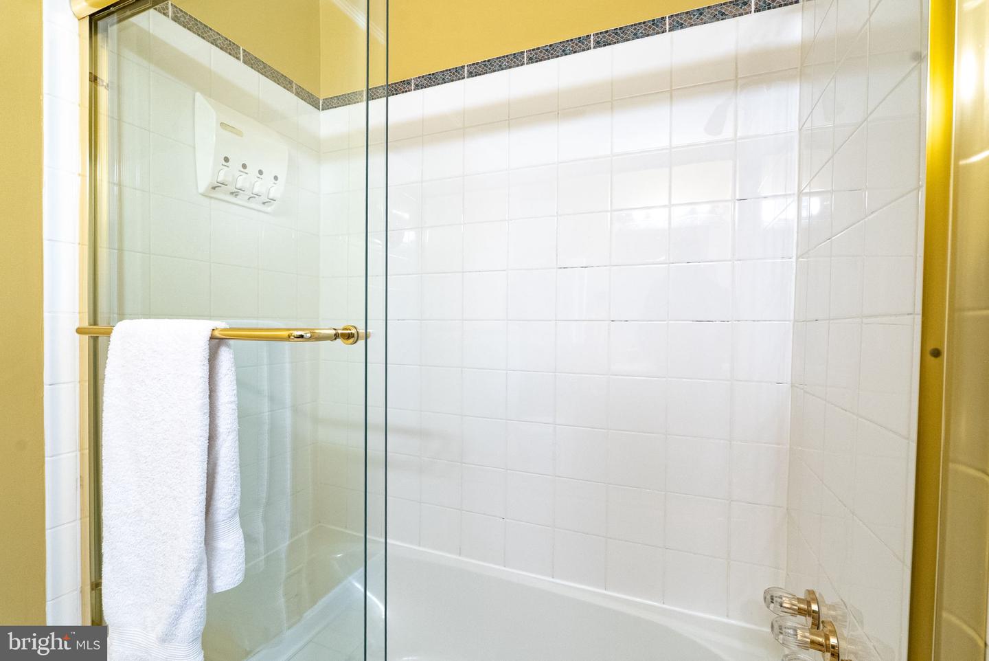 1336 N IVANHOE ST N, ALEXANDRIA, Virginia 22304, 4 Bedrooms Bedrooms, ,3 BathroomsBathrooms,Residential,For sale,1336 N IVANHOE ST N,VAAX2051180 MLS # VAAX2051180 1336 N IVANHOE ST N, ALEXANDRIA, Virginia 22304, 4 Bedrooms Bedrooms, ,3 BathroomsBathrooms,Residential,For sale,1336 N IVANHOE ST N,VAAX2051180 MLS # VAAX2051180