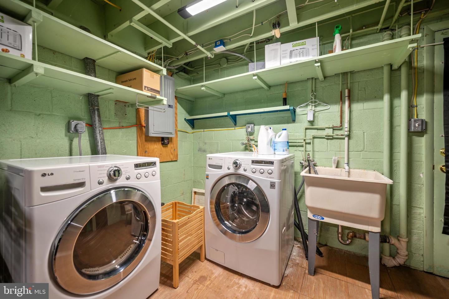 5388 TANEY AVE, ALEXANDRIA, Virginia 22304, 3 Bedrooms Bedrooms, ,1 BathroomBathrooms,Residential,For sale,5388 TANEY AVE,VAAX2051184 MLS # VAAX2051184 5388 TANEY AVE, ALEXANDRIA, Virginia 22304, 3 Bedrooms Bedrooms, ,1 BathroomBathrooms,Residential,For sale,5388 TANEY AVE,VAAX2051184 MLS # VAAX2051184