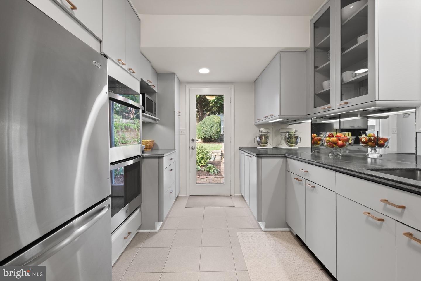 4931 BUTTERWORTH PL NW, WASHINGTON, District Of Columbia 20016, 3 Bedrooms Bedrooms, ,3 BathroomsBathrooms,Residential,For sale,4931 BUTTERWORTH PL NW,DCDC2228670 MLS # DCDC2228670
