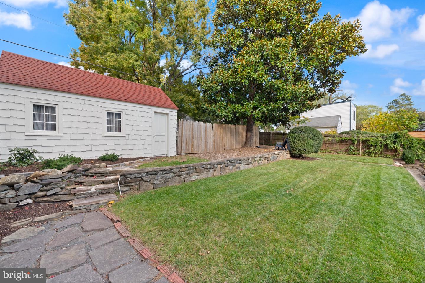 4931 BUTTERWORTH PL NW, WASHINGTON, District Of Columbia 20016, 3 Bedrooms Bedrooms, ,3 BathroomsBathrooms,Residential,For sale,4931 BUTTERWORTH PL NW,DCDC2228670 MLS # DCDC2228670
