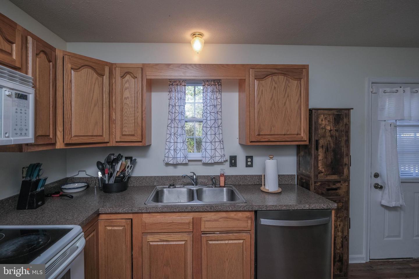 460 CHERRYDALE AVE, FRONT ROYAL, Virginia 22630, 3 Bedrooms Bedrooms, ,2 BathroomsBathrooms,Residential,For sale,460 CHERRYDALE AVE,VAWR2012628 MLS # VAWR2012628 460 CHERRYDALE AVE, FRONT ROYAL, Virginia 22630, 3 Bedrooms Bedrooms, ,2 BathroomsBathrooms,Residential,For sale,460 CHERRYDALE AVE,VAWR2012628 MLS # VAWR2012628