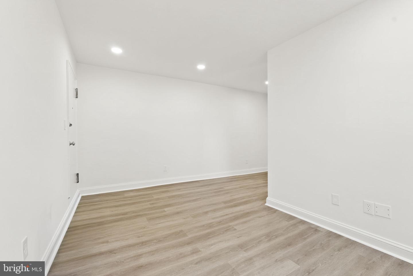 2237 FARRINGTON AVE #06-204, ALEXANDRIA, Virginia 22303, 1 Bedroom Bedrooms, ,1 BathroomBathrooms,Residential,For sale,2237 FARRINGTON AVE #06-204,VAFX2276168 MLS # VAFX2276168 2237 FARRINGTON AVE #06-204, ALEXANDRIA, Virginia 22303, 1 Bedroom Bedrooms, ,1 BathroomBathrooms,Residential,For sale,2237 FARRINGTON AVE #06-204,VAFX2276168 MLS # VAFX2276168