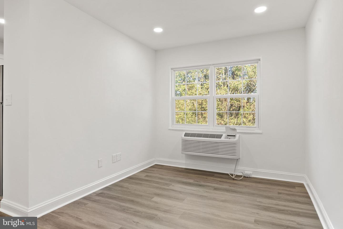 2237 FARRINGTON AVE #06-204, ALEXANDRIA, Virginia 22303, 1 Bedroom Bedrooms, ,1 BathroomBathrooms,Residential,For sale,2237 FARRINGTON AVE #06-204,VAFX2276168 MLS # VAFX2276168 2237 FARRINGTON AVE #06-204, ALEXANDRIA, Virginia 22303, 1 Bedroom Bedrooms, ,1 BathroomBathrooms,Residential,For sale,2237 FARRINGTON AVE #06-204,VAFX2276168 MLS # VAFX2276168