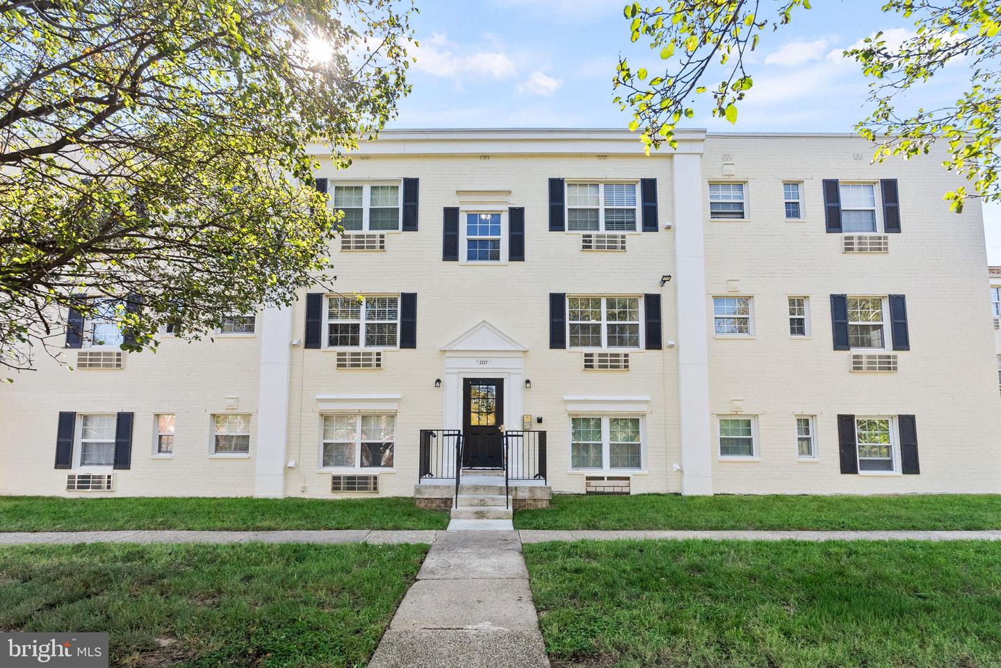 2237 FARRINGTON AVE #06-204, ALEXANDRIA, Virginia 22303, 1 Bedroom Bedrooms, ,1 BathroomBathrooms,Residential,For sale,2237 FARRINGTON AVE #06-204,VAFX2276168 MLS # VAFX2276168 2237 FARRINGTON AVE #06-204, ALEXANDRIA, Virginia 22303, 1 Bedroom Bedrooms, ,1 BathroomBathrooms,Residential,For sale,2237 FARRINGTON AVE #06-204,VAFX2276168 MLS # VAFX2276168