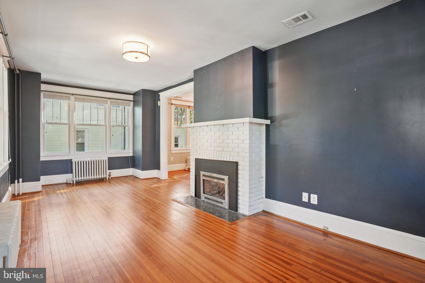 520 25TH ST S, ARLINGTON, Virginia 22202, 3 Bedrooms Bedrooms, ,2 BathroomsBathrooms,Residential,For sale,520 25TH ST S,VAAR2065358 MLS # VAAR2065358 520 25TH ST S, ARLINGTON, Virginia 22202, 3 Bedrooms Bedrooms, ,2 BathroomsBathrooms,Residential,For sale,520 25TH ST S,VAAR2065358 MLS # VAAR2065358