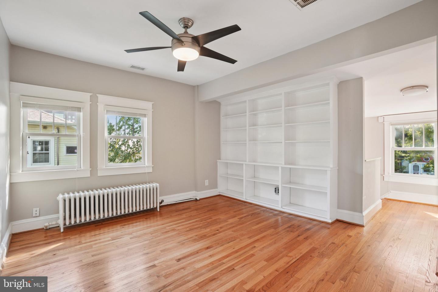520 25TH ST S, ARLINGTON, Virginia 22202, 3 Bedrooms Bedrooms, ,2 BathroomsBathrooms,Residential,For sale,520 25TH ST S,VAAR2065358 MLS # VAAR2065358 520 25TH ST S, ARLINGTON, Virginia 22202, 3 Bedrooms Bedrooms, ,2 BathroomsBathrooms,Residential,For sale,520 25TH ST S,VAAR2065358 MLS # VAAR2065358