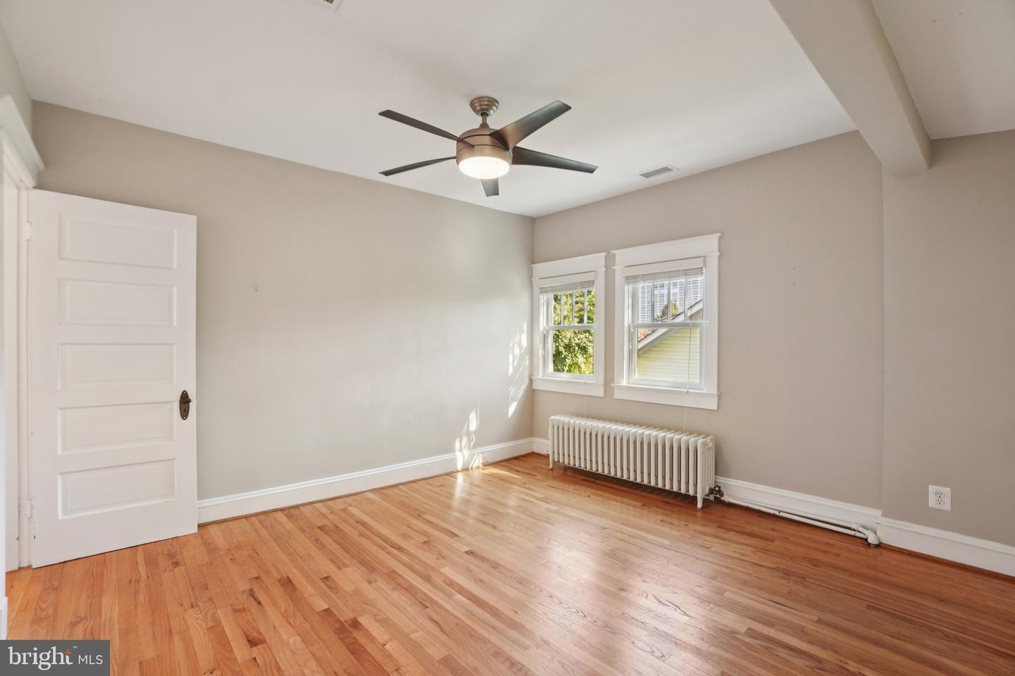 520 25TH ST S, ARLINGTON, Virginia 22202, 3 Bedrooms Bedrooms, ,2 BathroomsBathrooms,Residential,For sale,520 25TH ST S,VAAR2065358 MLS # VAAR2065358 520 25TH ST S, ARLINGTON, Virginia 22202, 3 Bedrooms Bedrooms, ,2 BathroomsBathrooms,Residential,For sale,520 25TH ST S,VAAR2065358 MLS # VAAR2065358