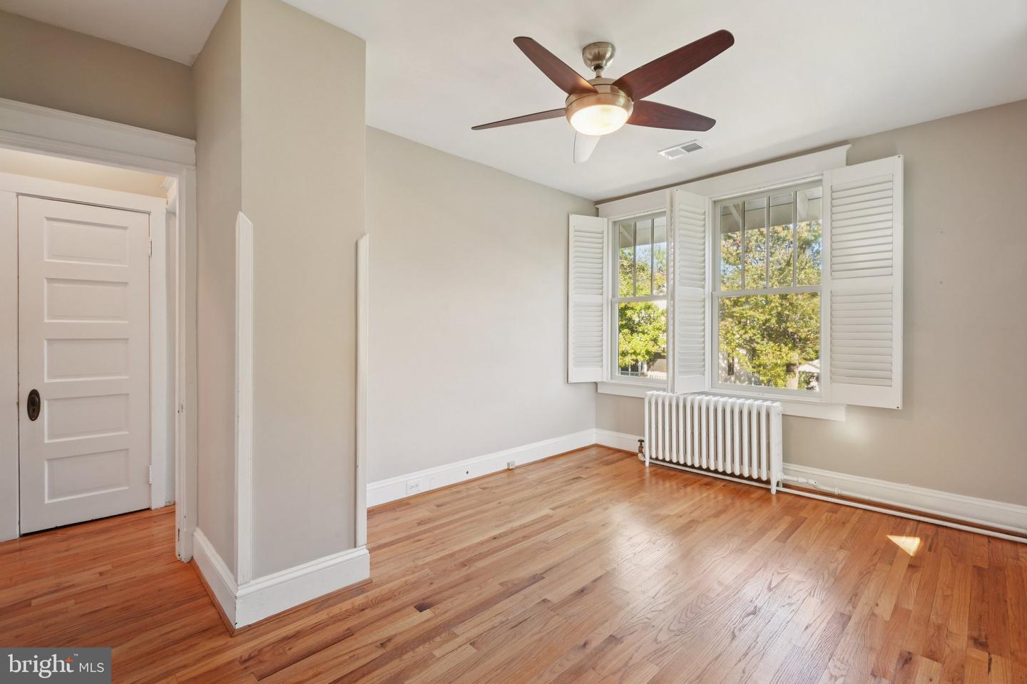 520 25TH ST S, ARLINGTON, Virginia 22202, 3 Bedrooms Bedrooms, ,2 BathroomsBathrooms,Residential,For sale,520 25TH ST S,VAAR2065358 MLS # VAAR2065358 520 25TH ST S, ARLINGTON, Virginia 22202, 3 Bedrooms Bedrooms, ,2 BathroomsBathrooms,Residential,For sale,520 25TH ST S,VAAR2065358 MLS # VAAR2065358