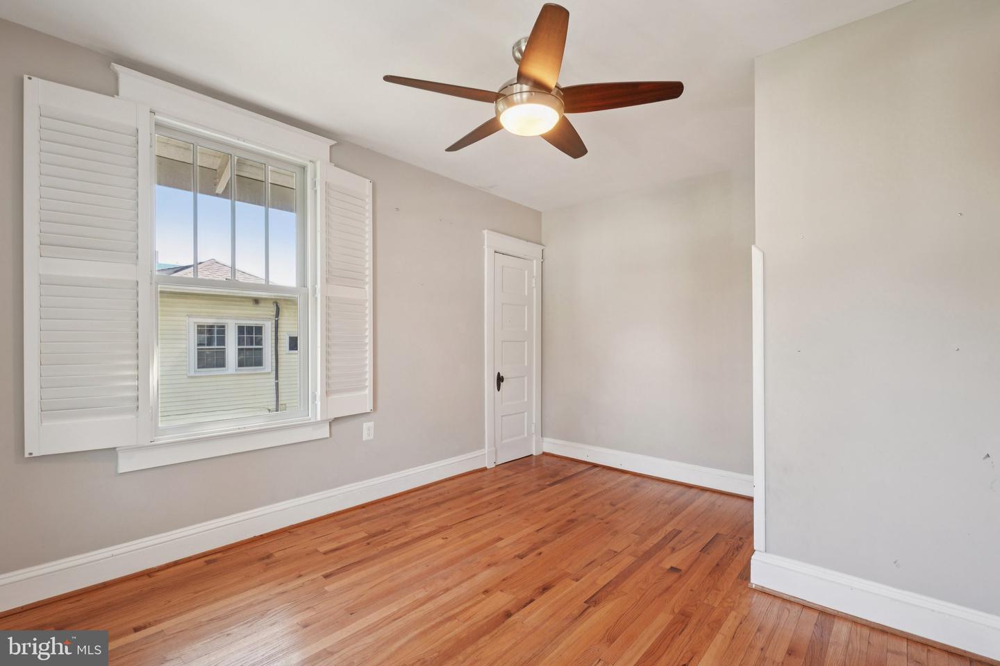 520 25TH ST S, ARLINGTON, Virginia 22202, 3 Bedrooms Bedrooms, ,2 BathroomsBathrooms,Residential,For sale,520 25TH ST S,VAAR2065358 MLS # VAAR2065358 520 25TH ST S, ARLINGTON, Virginia 22202, 3 Bedrooms Bedrooms, ,2 BathroomsBathrooms,Residential,For sale,520 25TH ST S,VAAR2065358 MLS # VAAR2065358
