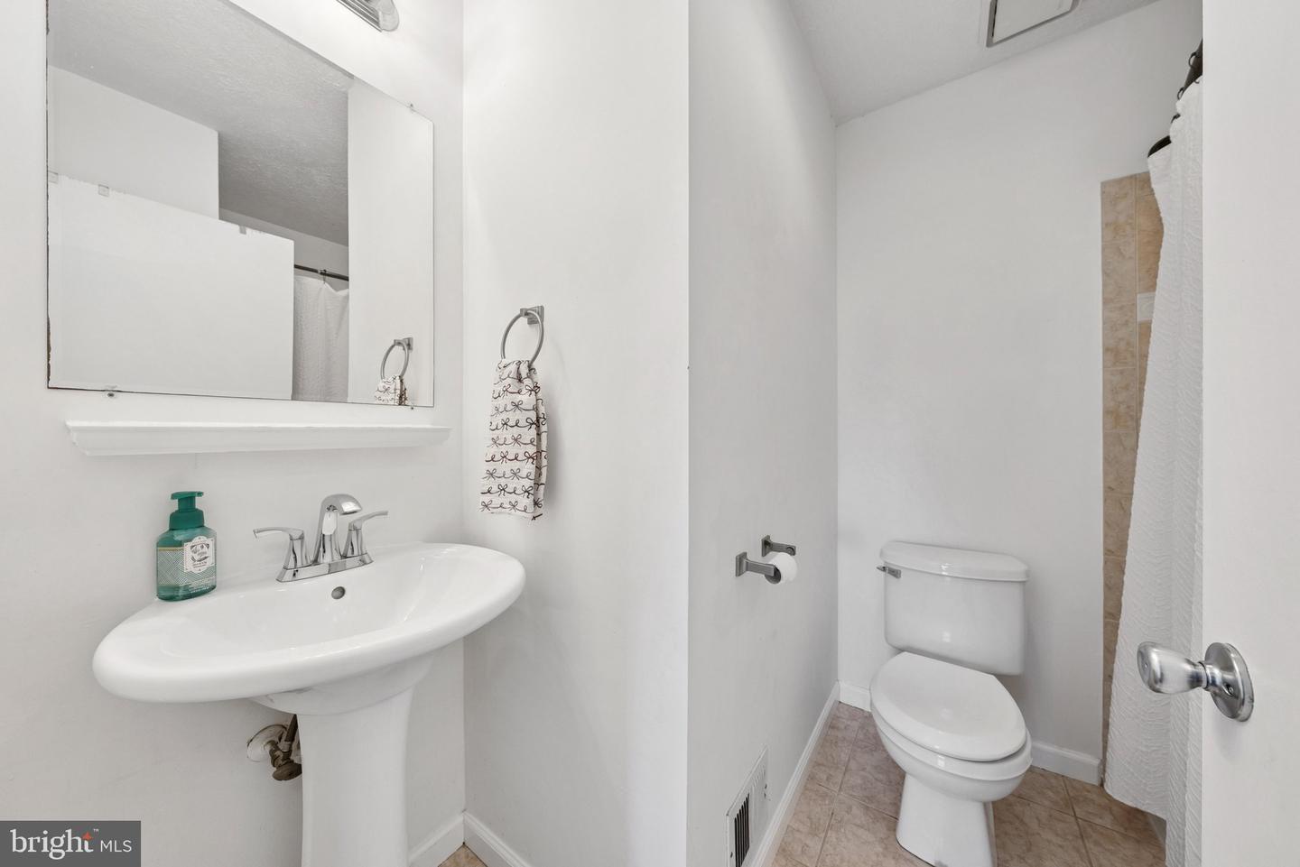 8639 UNION PL, MANASSAS PARK, Virginia 20111, 3 Bedrooms Bedrooms, ,2 BathroomsBathrooms,Residential,For sale,8639 UNION PL,VAMP2003420 MLS # VAMP2003420 8639 UNION PL, MANASSAS PARK, Virginia 20111, 3 Bedrooms Bedrooms, ,2 BathroomsBathrooms,Residential,For sale,8639 UNION PL,VAMP2003420 MLS # VAMP2003420