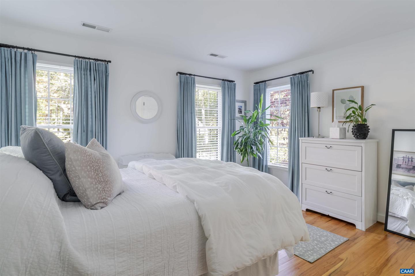 3359 MARSDEN PT, KESWICK, Virginia 22947, 5 Bedrooms Bedrooms, ,3 BathroomsBathrooms,Residential,For sale,3359 MARSDEN PT,670397 MLS # 670397 3359 MARSDEN PT, KESWICK, Virginia 22947, 5 Bedrooms Bedrooms, ,3 BathroomsBathrooms,Residential,For sale,3359 MARSDEN PT,670397 MLS # 670397