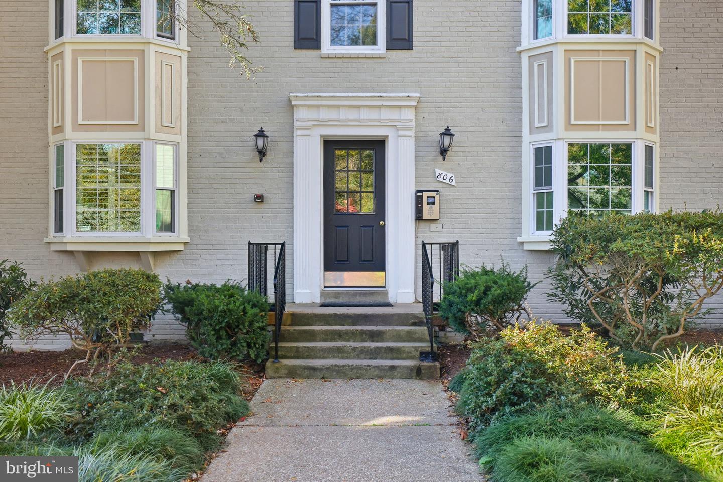 806 S ARLINGTON MILL DR #104, ARLINGTON, Virginia 22204, 2 Bedrooms Bedrooms, ,1 BathroomBathrooms,Residential,For sale,806 S ARLINGTON MILL DR #104,VAAR2065366 MLS # VAAR2065366 806 S ARLINGTON MILL DR #104, ARLINGTON, Virginia 22204, 2 Bedrooms Bedrooms, ,1 BathroomBathrooms,Residential,For sale,806 S ARLINGTON MILL DR #104,VAAR2065366 MLS # VAAR2065366