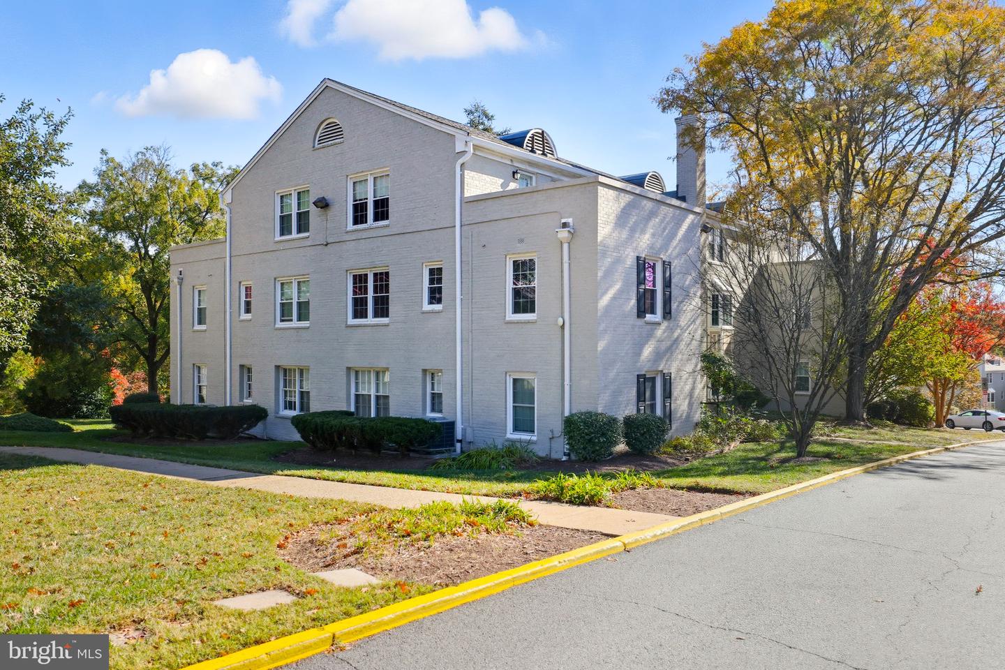 806 S ARLINGTON MILL DR #104, ARLINGTON, Virginia 22204, 2 Bedrooms Bedrooms, ,1 BathroomBathrooms,Residential,For sale,806 S ARLINGTON MILL DR #104,VAAR2065366 MLS # VAAR2065366 806 S ARLINGTON MILL DR #104, ARLINGTON, Virginia 22204, 2 Bedrooms Bedrooms, ,1 BathroomBathrooms,Residential,For sale,806 S ARLINGTON MILL DR #104,VAAR2065366 MLS # VAAR2065366