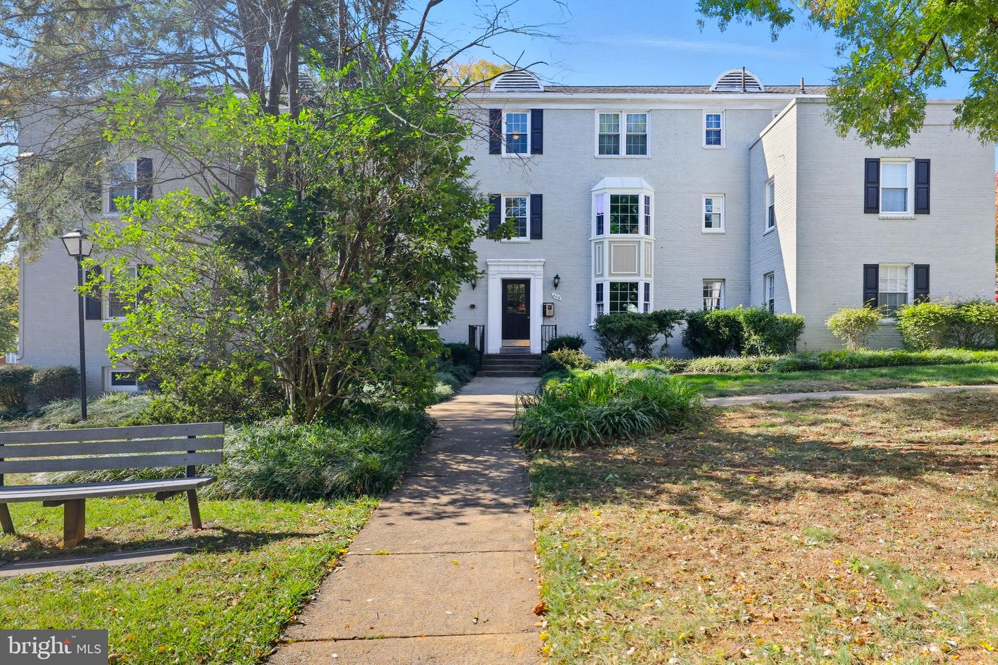 806 S ARLINGTON MILL DR #104, ARLINGTON, Virginia 22204, 2 Bedrooms Bedrooms, ,1 BathroomBathrooms,Residential,For sale,806 S ARLINGTON MILL DR #104,VAAR2065366 MLS # VAAR2065366 806 S ARLINGTON MILL DR #104, ARLINGTON, Virginia 22204, 2 Bedrooms Bedrooms, ,1 BathroomBathrooms,Residential,For sale,806 S ARLINGTON MILL DR #104,VAAR2065366 MLS # VAAR2065366