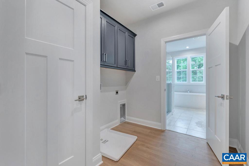 13 SABLEWOOD DR, CHARLOTTESVILLE, Virginia 22911, 5 Bedrooms Bedrooms, ,3 BathroomsBathrooms,Residential,For sale,13 SABLEWOOD DR,670404 MLS # 670404 13 SABLEWOOD DR, CHARLOTTESVILLE, Virginia 22911, 5 Bedrooms Bedrooms, ,3 BathroomsBathrooms,Residential,For sale,13 SABLEWOOD DR,670404 MLS # 670404