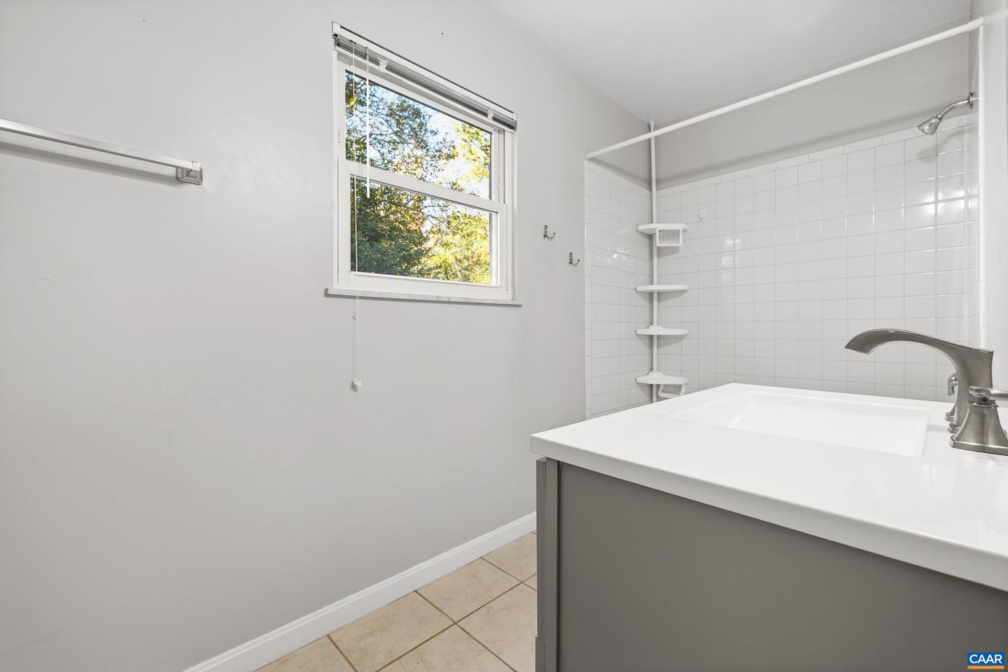 2627 COMMONWEALTH DR, CHARLOTTESVILLE, Virginia 22901, 4 Bedrooms Bedrooms, ,2 BathroomsBathrooms,Residential,For sale,2627 COMMONWEALTH DR,670405 MLS # 670405 2627 COMMONWEALTH DR, CHARLOTTESVILLE, Virginia 22901, 4 Bedrooms Bedrooms, ,2 BathroomsBathrooms,Residential,For sale,2627 COMMONWEALTH DR,670405 MLS # 670405