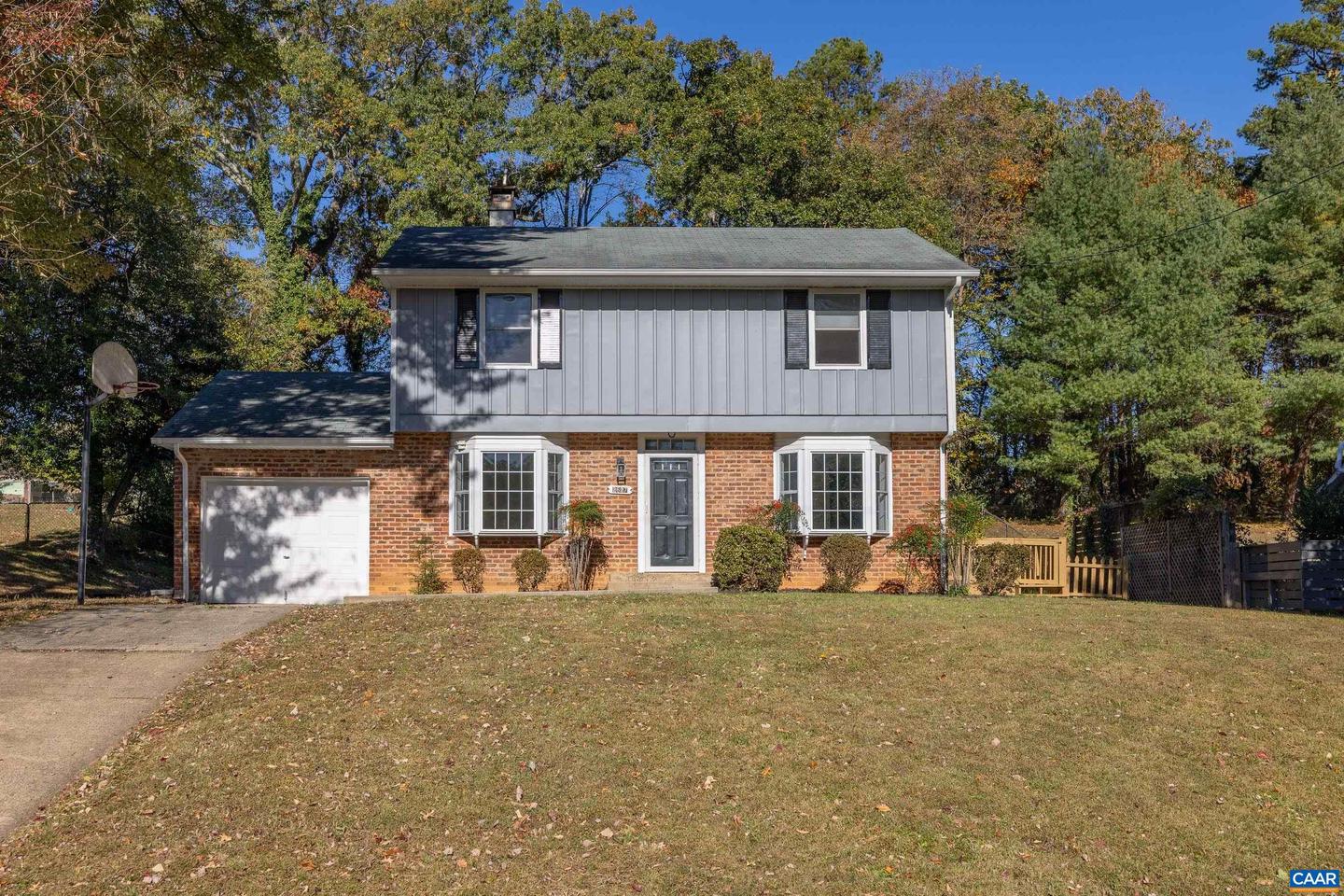 2627 COMMONWEALTH DR, CHARLOTTESVILLE, Virginia 22901, 4 Bedrooms Bedrooms, ,2 BathroomsBathrooms,Residential,For sale,2627 COMMONWEALTH DR,670405 MLS # 670405 2627 COMMONWEALTH DR, CHARLOTTESVILLE, Virginia 22901, 4 Bedrooms Bedrooms, ,2 BathroomsBathrooms,Residential,For sale,2627 COMMONWEALTH DR,670405 MLS # 670405