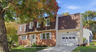10431 HEADLY CT, FAIRFAX, Virginia 22032, 4 Bedrooms Bedrooms, ,2 BathroomsBathrooms,Residential,For sale,10431 HEADLY CT,VAFX2276224 MLS # VAFX2276224