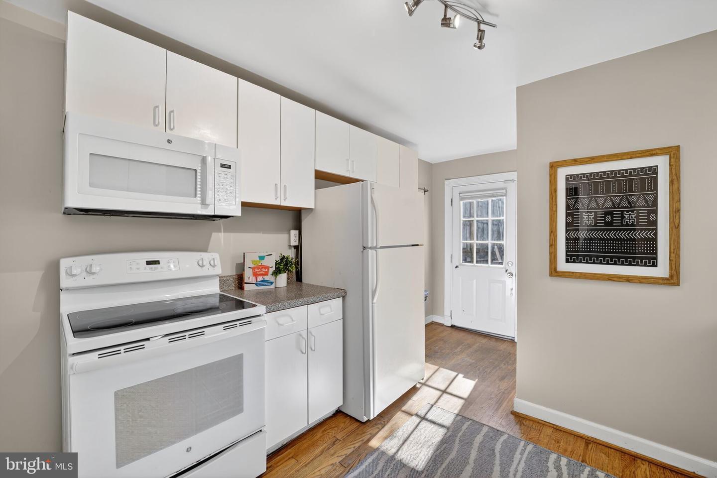 1642 FLORIDA AVE NW, WASHINGTON, District Of Columbia 20009, 3 Bedrooms Bedrooms, ,1 BathroomBathrooms,Residential,For sale,1642 FLORIDA AVE NW,DCDC2229020 MLS # DCDC2229020