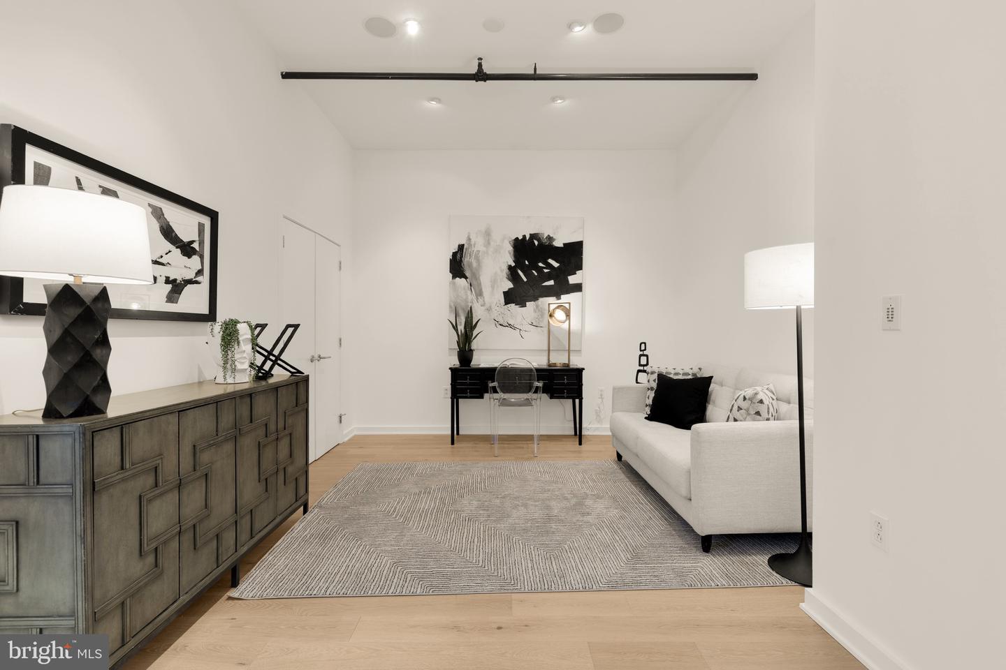 1401 CHURCH ST NW #523, WASHINGTON, District Of Columbia 20005, 3 Bedrooms Bedrooms, ,2 BathroomsBathrooms,Residential,For sale,1401 CHURCH ST NW #523,DCDC2229024 MLS # DCDC2229024 1401 CHURCH ST NW #523, WASHINGTON, District Of Columbia 20005, 3 Bedrooms Bedrooms, ,2 BathroomsBathrooms,Residential,For sale,1401 CHURCH ST NW #523,DCDC2229024 MLS # DCDC2229024