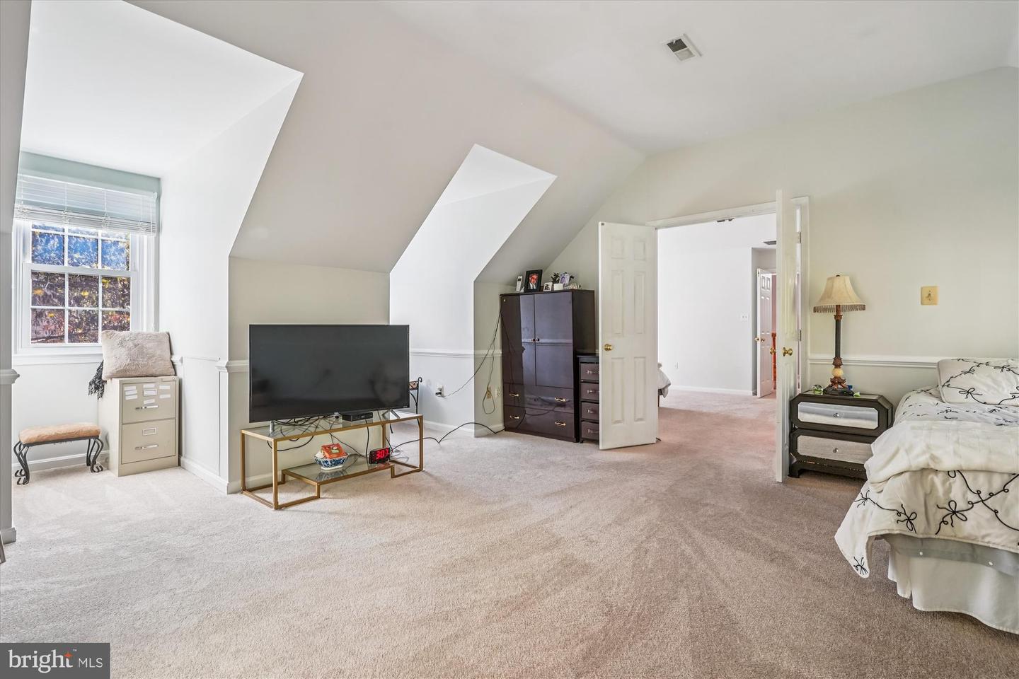 8622 CROSS CHASE CT, FAIRFAX STATION, Virginia 22039, 5 Bedrooms Bedrooms, ,3 BathroomsBathrooms,Residential,For sale,8622 CROSS CHASE CT,VAFX2276150 MLS # VAFX2276150 8622 CROSS CHASE CT, FAIRFAX STATION, Virginia 22039, 5 Bedrooms Bedrooms, ,3 BathroomsBathrooms,Residential,For sale,8622 CROSS CHASE CT,VAFX2276150 MLS # VAFX2276150