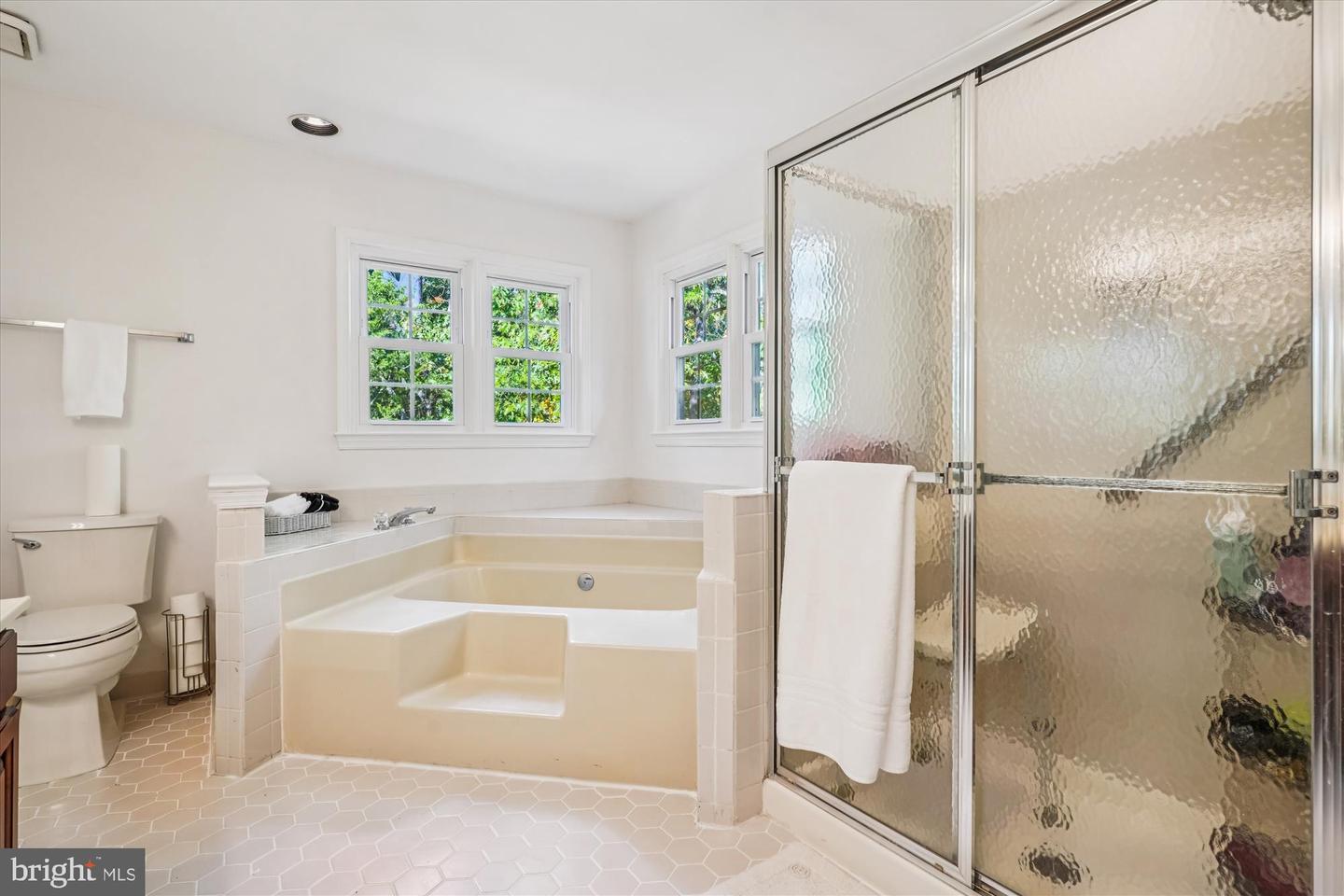8622 CROSS CHASE CT, FAIRFAX STATION, Virginia 22039, 5 Bedrooms Bedrooms, ,3 BathroomsBathrooms,Residential,For sale,8622 CROSS CHASE CT,VAFX2276150 MLS # VAFX2276150 8622 CROSS CHASE CT, FAIRFAX STATION, Virginia 22039, 5 Bedrooms Bedrooms, ,3 BathroomsBathrooms,Residential,For sale,8622 CROSS CHASE CT,VAFX2276150 MLS # VAFX2276150